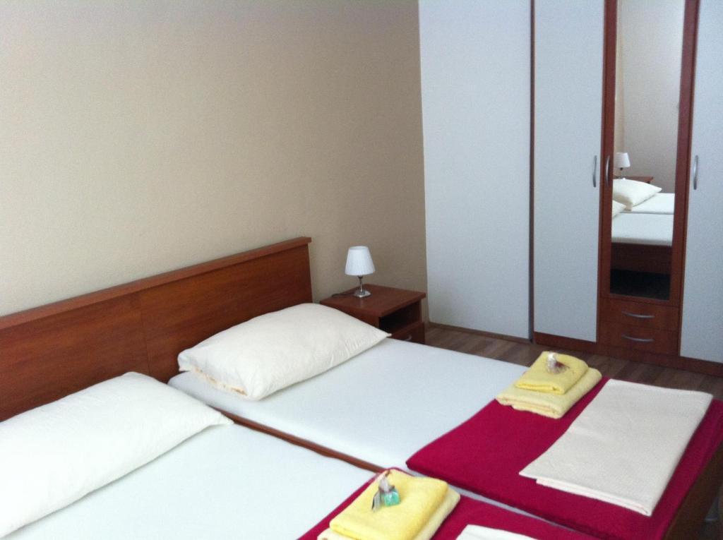 Apartments Husanovic Mokošica Quarto foto